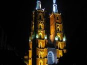 Katedra w.Jana Chrzciciela - wiee zachodnie w nocnej iluminacji