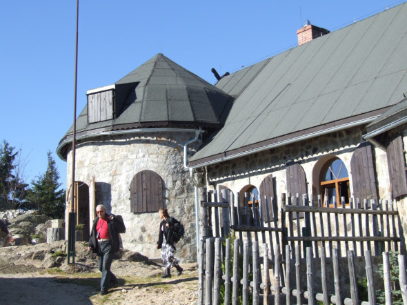 Schronisko na Wysokim Kamieniu i pyszna szarlotka