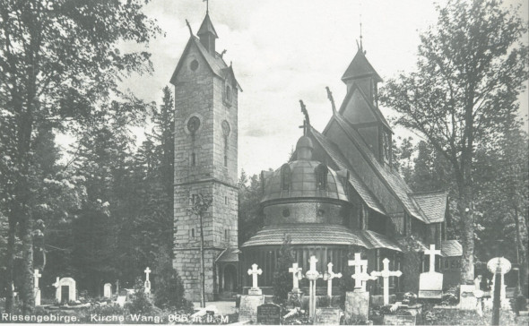 Kościół i fragment cmentarzyka
